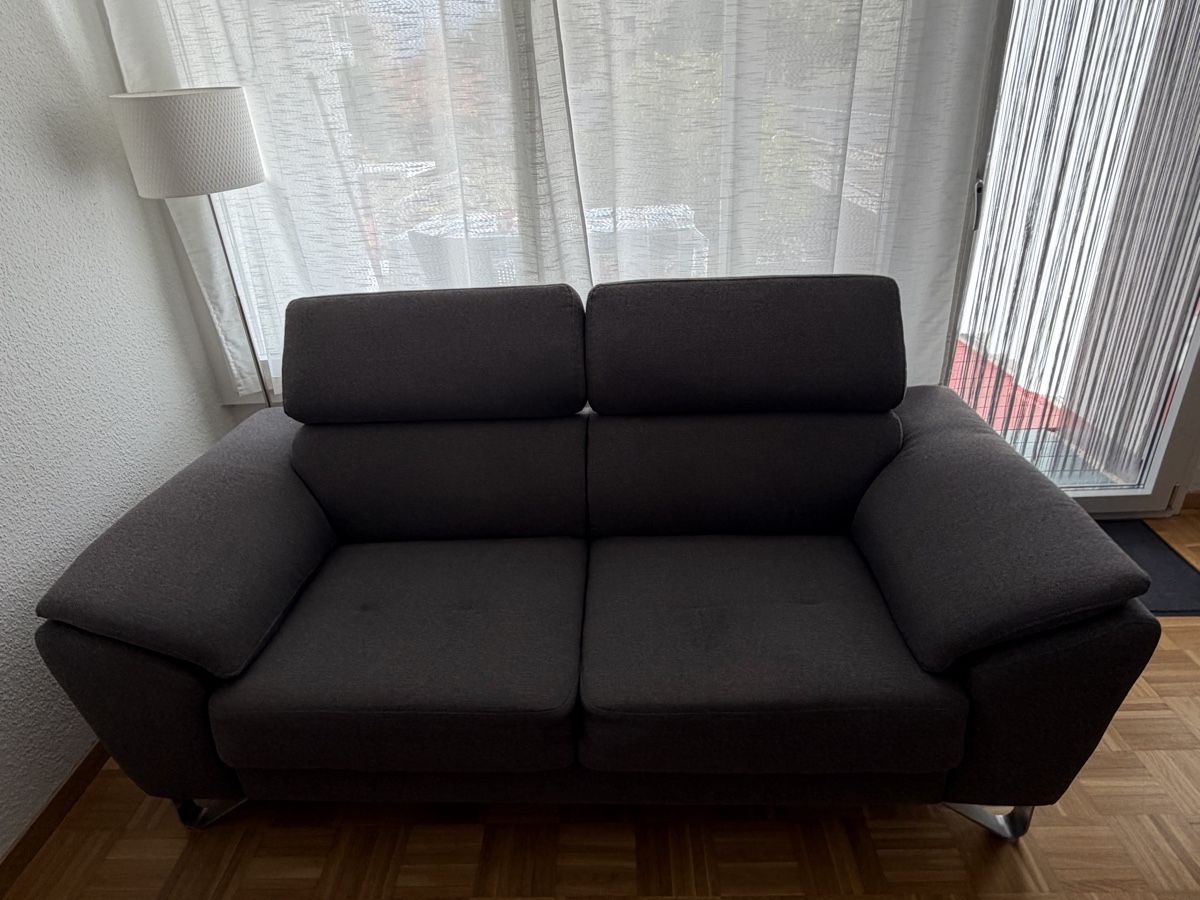 Divani: 2-er Sofa Grau/ Top Zustand – Usato da Schenkon venduto da Rap1901