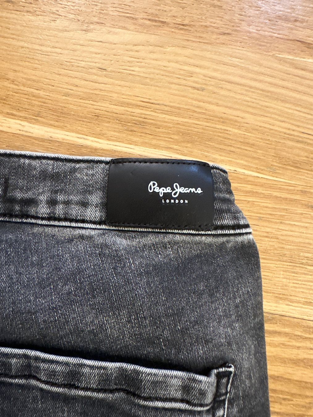 Pepe Jeans Pantaloni: Pepe Jeans 154 /s 14 J – Usato da Zürich venduto da JuliaSp 1