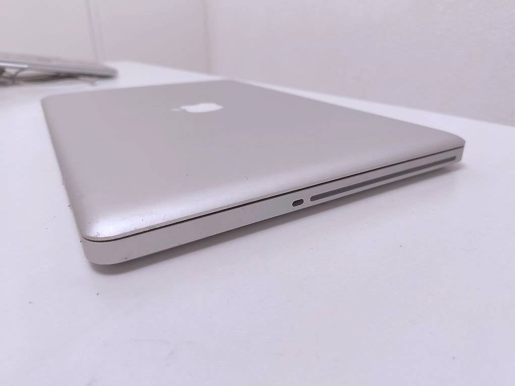 Apple Notebooks: MacBook Pro 2012  1000GB  lecteur CD – Gebraucht aus Fribourg von jst_79gb