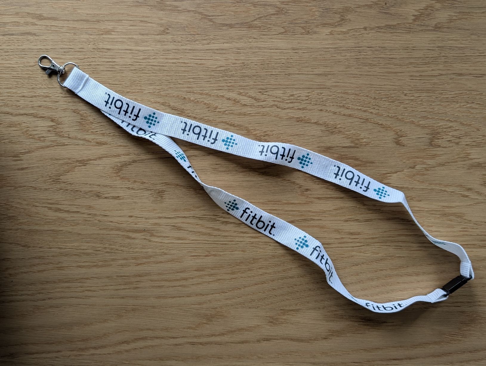 Tissus: Cordon de cou Fitbit – Neuf (Voir description) à Biel/Bienne par DrKeke