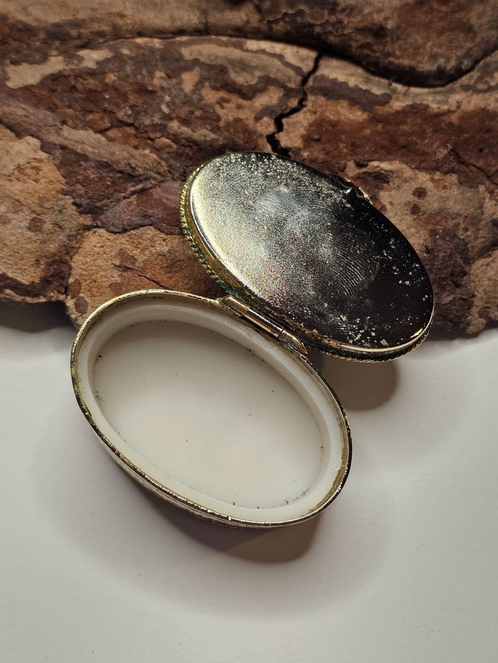 Alle Dekorationen: Fragonard Schmuckdose, Antik – Gebraucht aus Zürich von MaisonBelleCachet 5