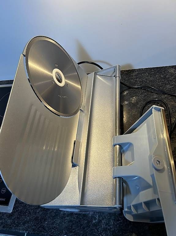 Küchengeräte: Aufschnittmaschine – Gebraucht aus Chur von smi_m6b7 2