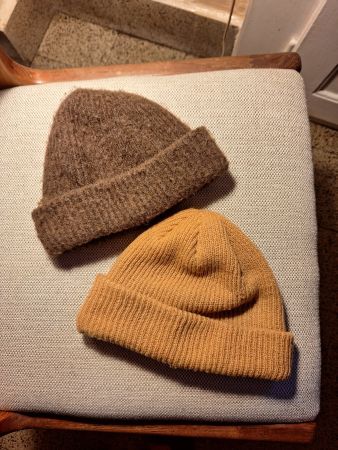 Bonnet hiver x2 jaune moutarde et brun