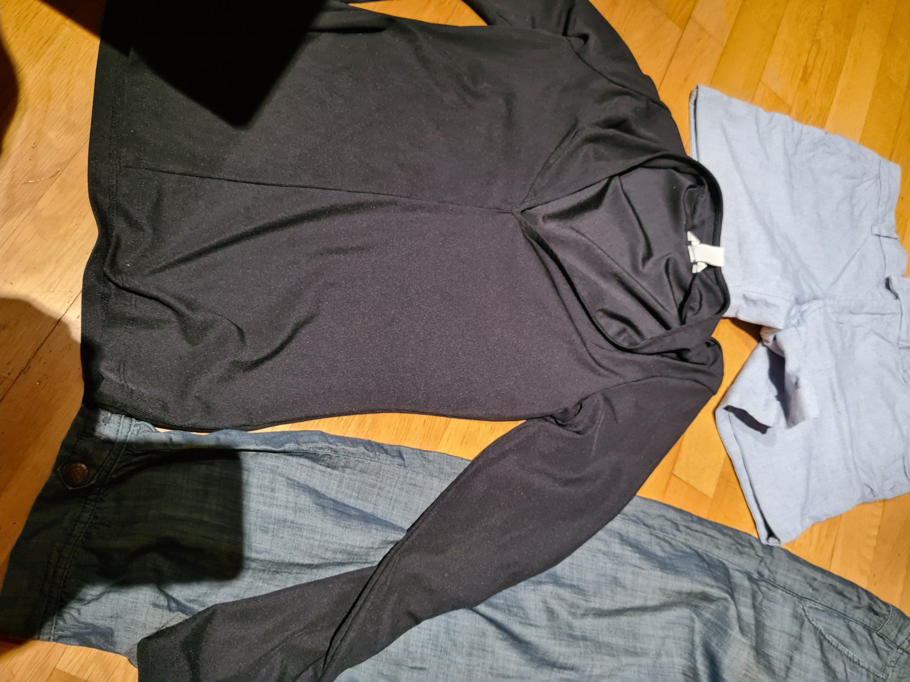 Lotti di vestiti: 4 mega coole Teile gr.M – Usato da Ferden venduto da jemyce 2