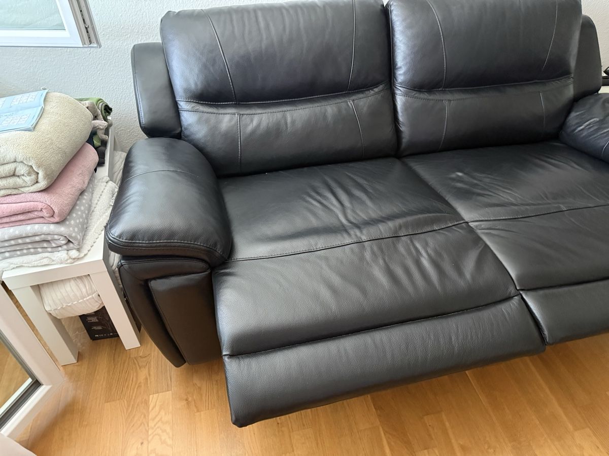 Conforama Divani: Sofa in pelle – Usato da Muttenz venduto da rdo_8cvx 5
