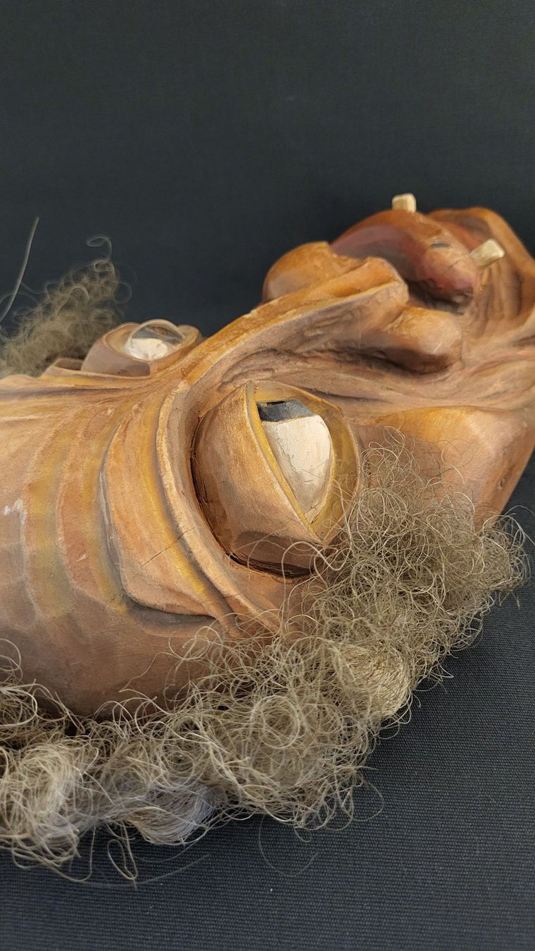 Altro in Antiquarato & Arte: Handgearbeitete Holzmaske Wallis??? – Usato da Basel venduto da spinne02 4