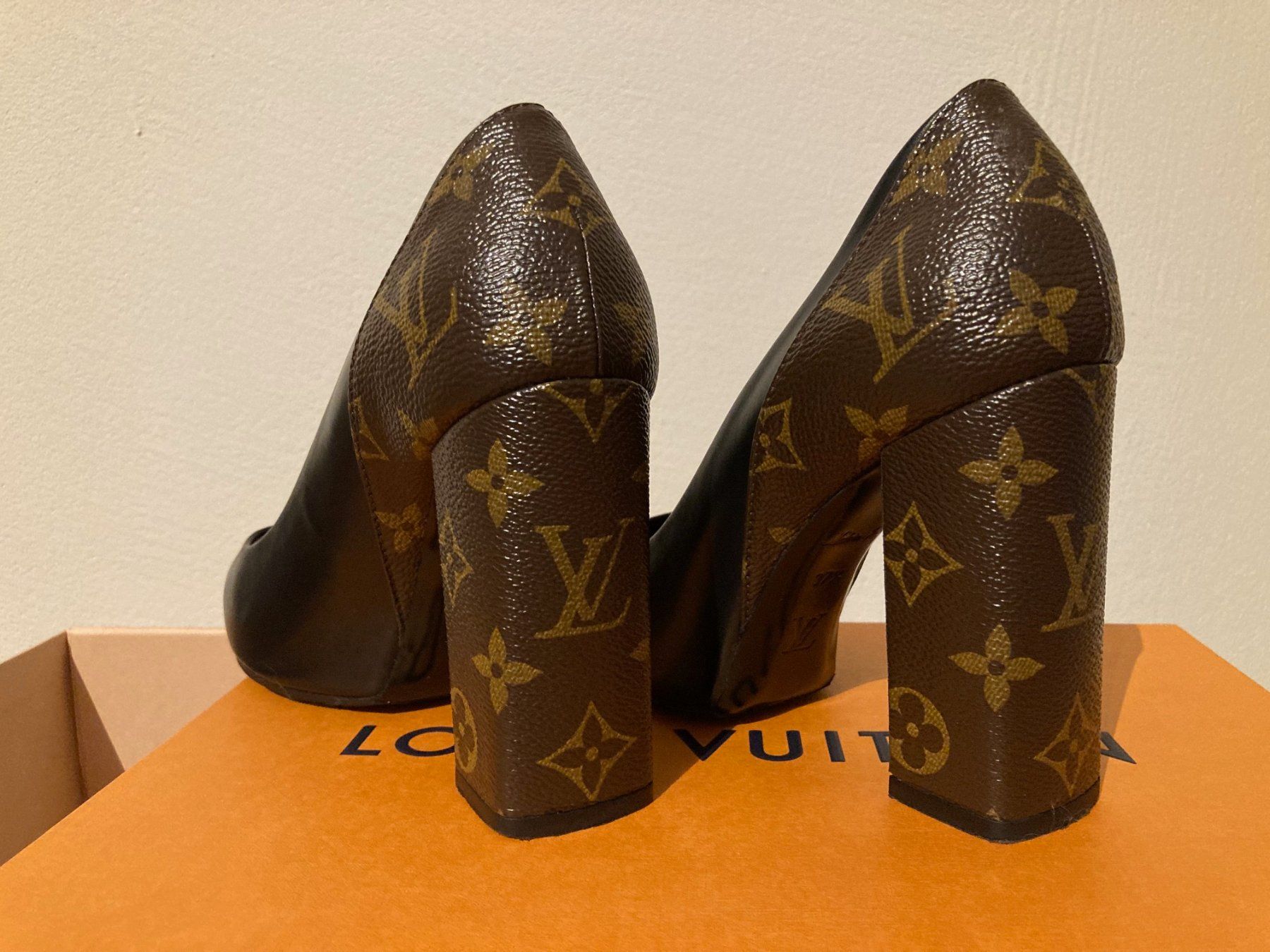 Louis Vuitton Scarpe da donna: Louis Vuitton Pumps Matchmake Grösse 38 Original – Usato da Bertschikon Gossau venduto da Phermes 1