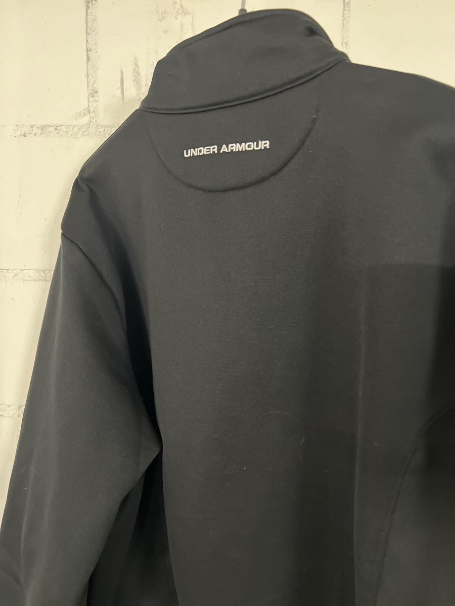 Under Armour Maglioni & Felpe: Under Armour Pullover schwarz Grösse M – Usato da Nürensdorf venduto da romano_a 2