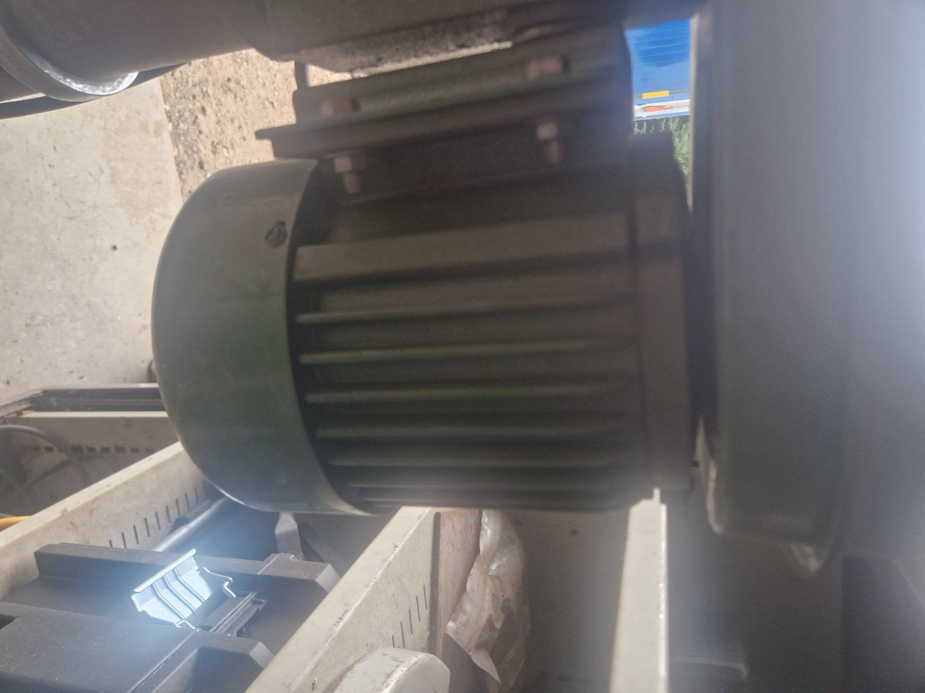 Trapani: Ständerbohrmaschine – Usato da Sumiswald venduto da ForstCounty 7