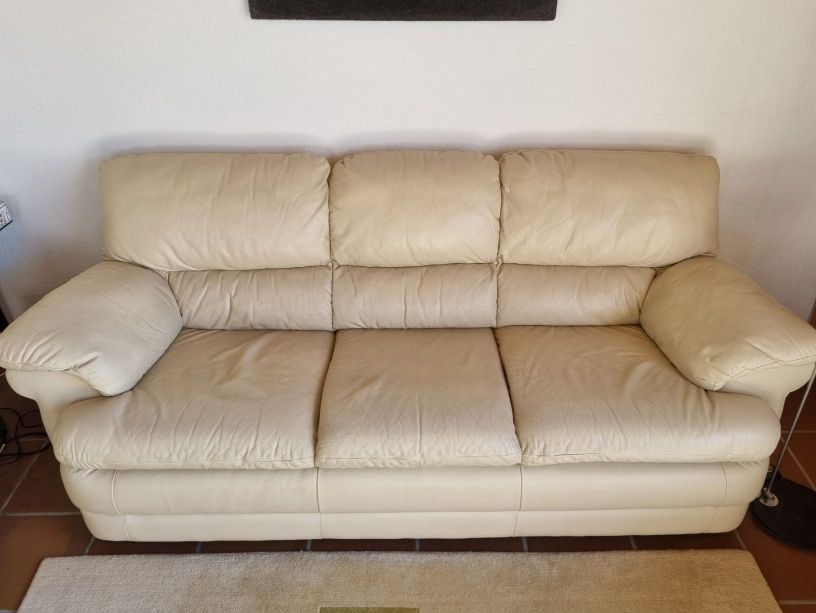 Divani: Ledersofa, 3-Sitzer, beige – Usato da Wolfhausen venduto da etzel67