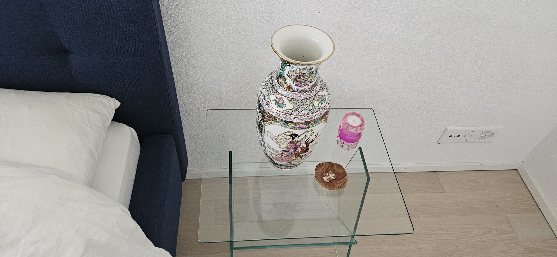 Comodini: Nachttisch – Nuovo (secondo la descrizione) da Lenzburg venduto da Rojad 1