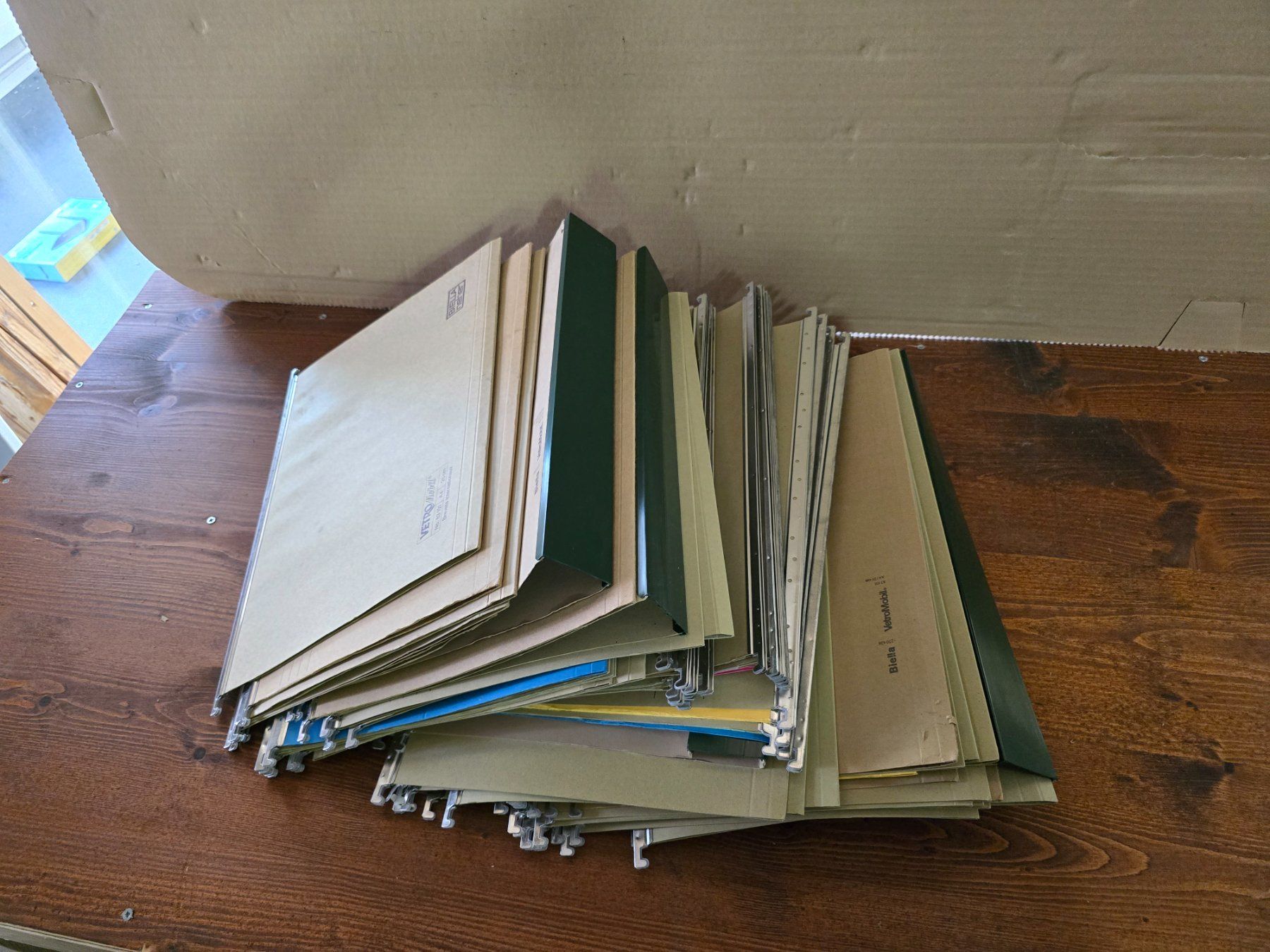 Raccoglitori: Posten gebrauchter Hängeregistermappen ab 1.- – Usato da KRINAU venduto da Mio_Liqstyle 4