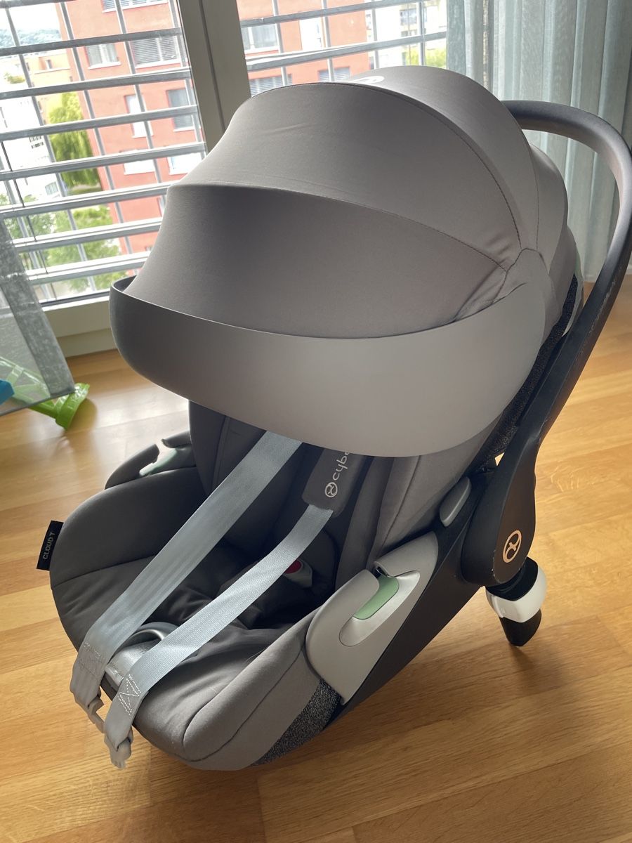 Cybex Seggiolini per auto: CYBEX CLOUD T I-SIZE PLUS  GREY – Usato da Glattpark(Opfikon) venduto da ber_9dym