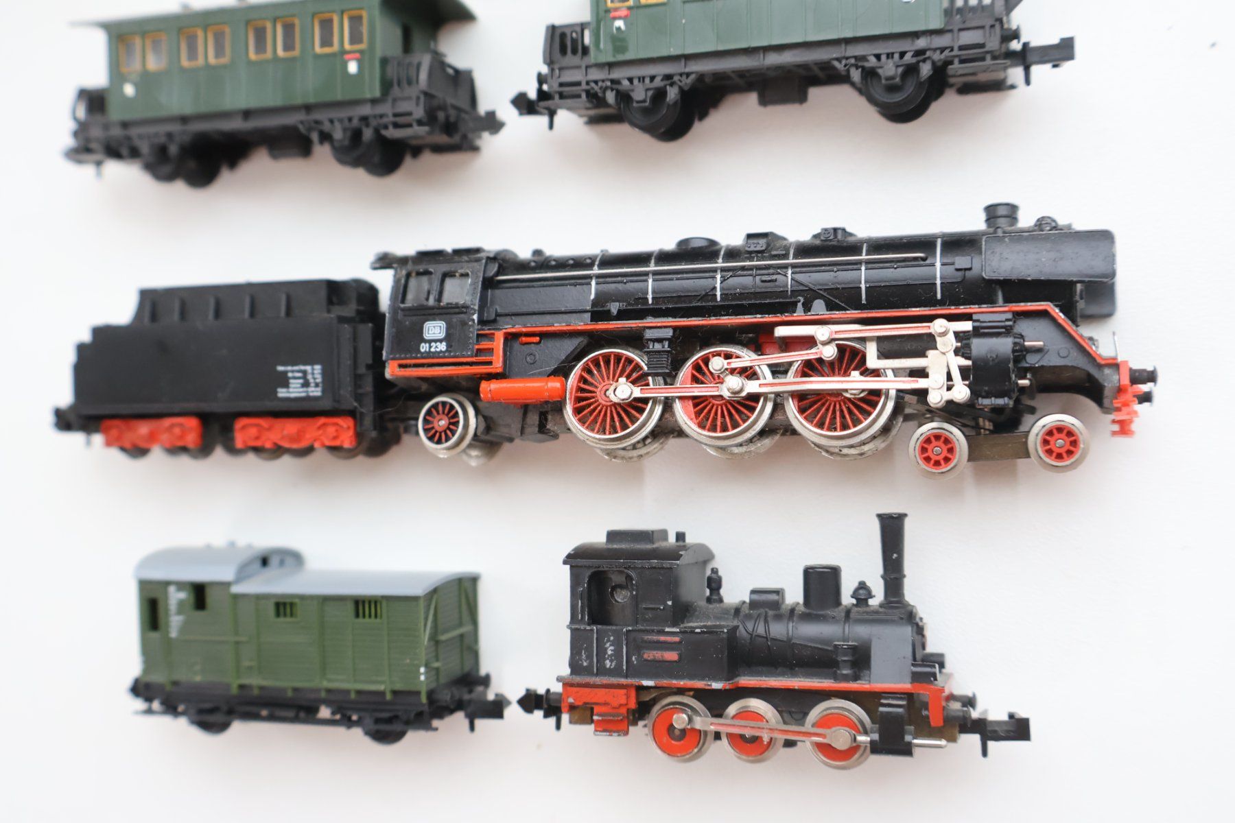 Trix Trains électriques: Minitrix 2 x Loks + Wagen Set - Spur N – D'occasion à Winterthur par Monstera 3