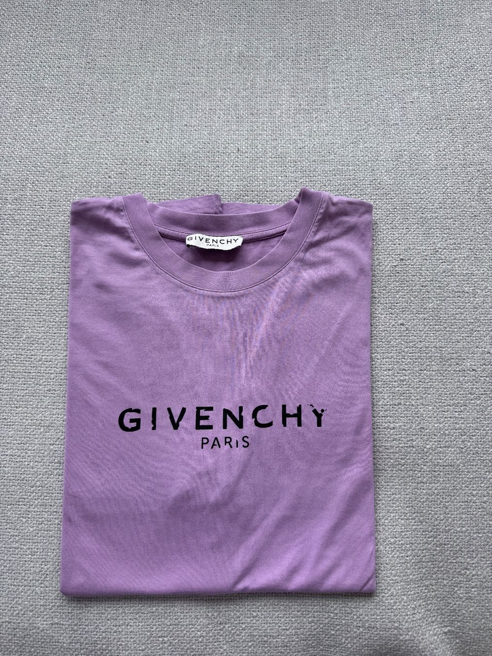 Givenchy T-shirt: Getragenes Givenchy Oversized T-Shirt Gr. SX – Usato da Herrliberg venduto da jan_lp69