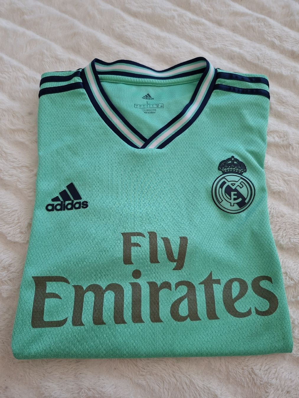 Adidas Canottiere & Pantaloni: Maillot officiel Adidas Real Madrid – Usato da Renens VD venduto da ser_j2fn 1