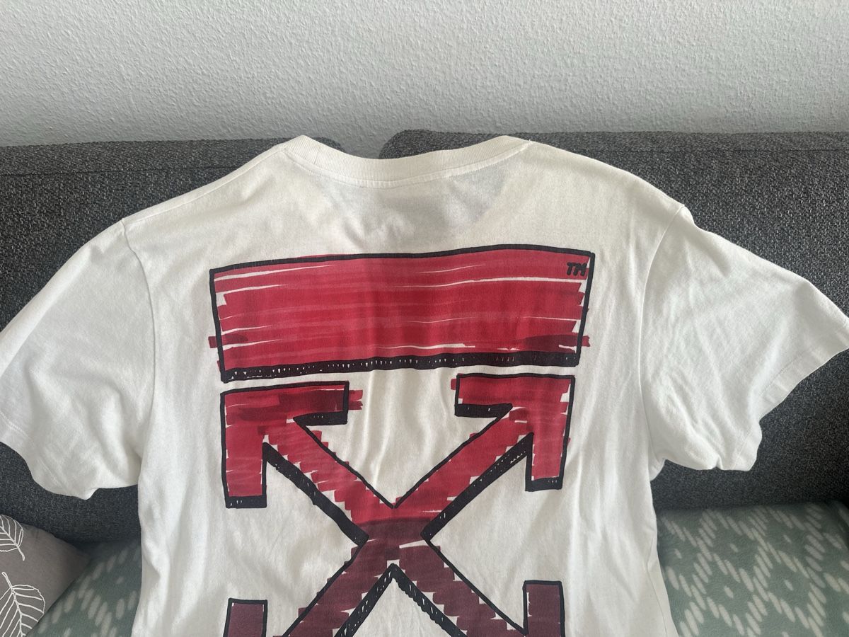 Off-White T-shirt: Off-White T-Shirt – Usato da Goldach venduto da Lenny0220 7