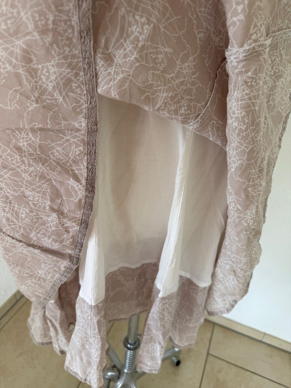Nile Robes: Nile Kleid Grösse M – D'occasion à Kirchdorf AG par coco123 5