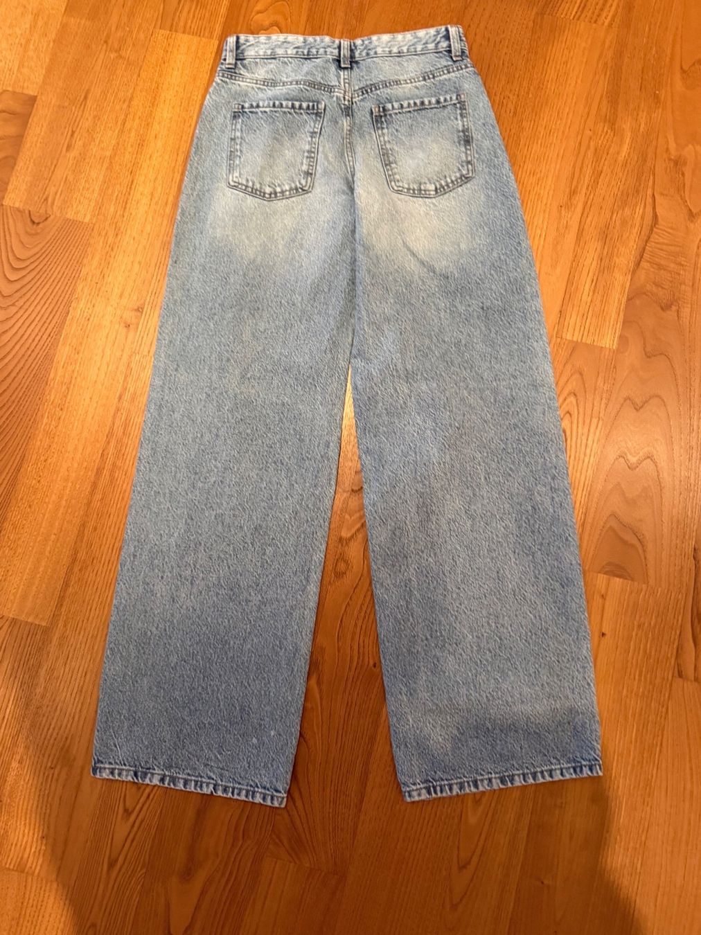 Bershka Jeans: Straight leg Jeans, size EUR32 – Usato da Sissach venduto da laura.x4 2