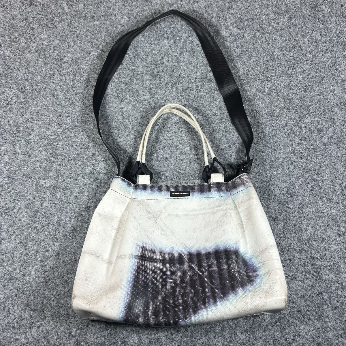 Freitag Altro in  Abbigliamento & Accessori: FREITAG BAG F551 – Usato da La Sagne NE venduto da Matlasape
