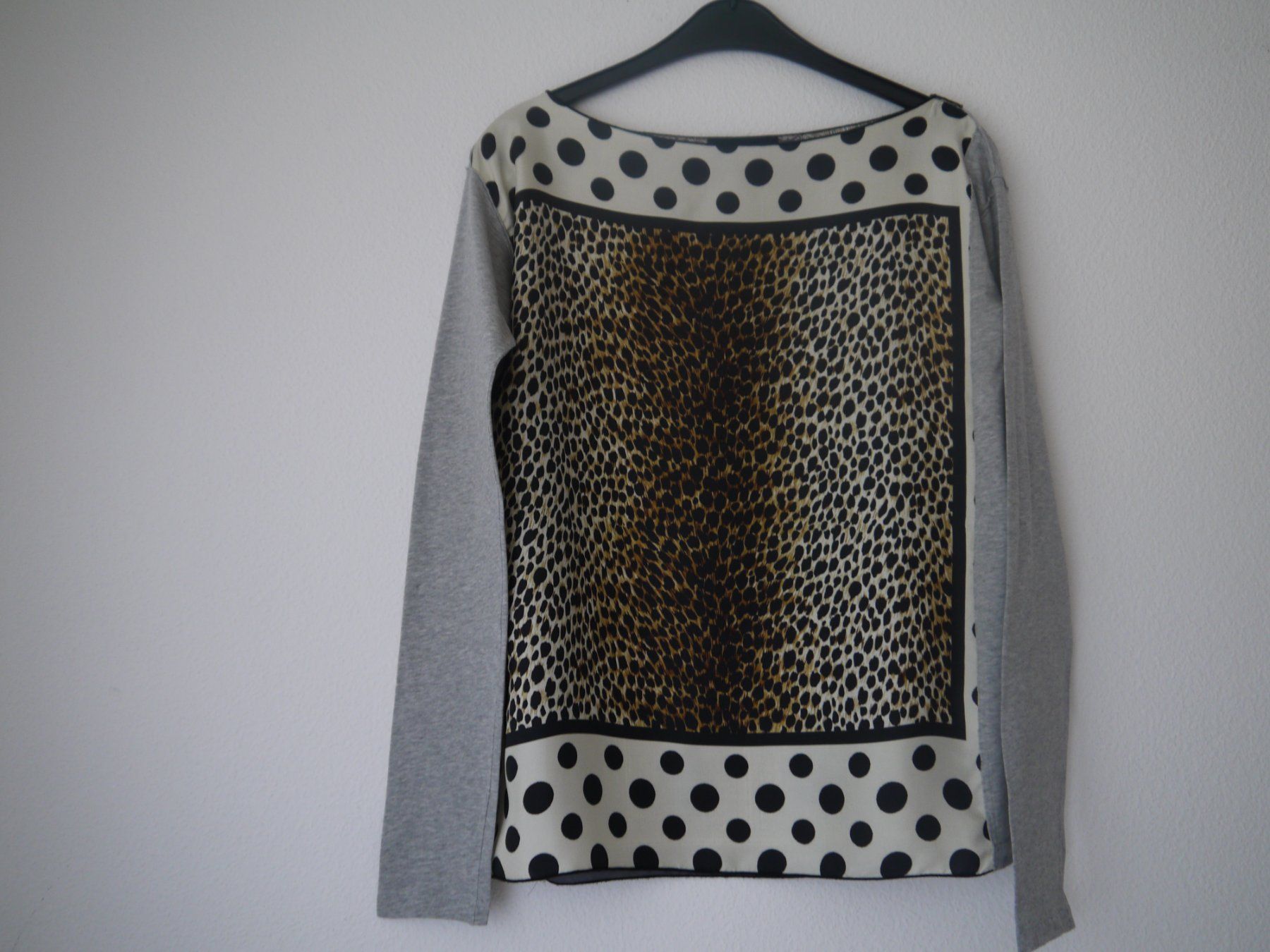 Dolce & Gabbana Camicette: Dolce & Gabbana Bluse aus Seide – Usato da Hagendorn venduto da Blaf
