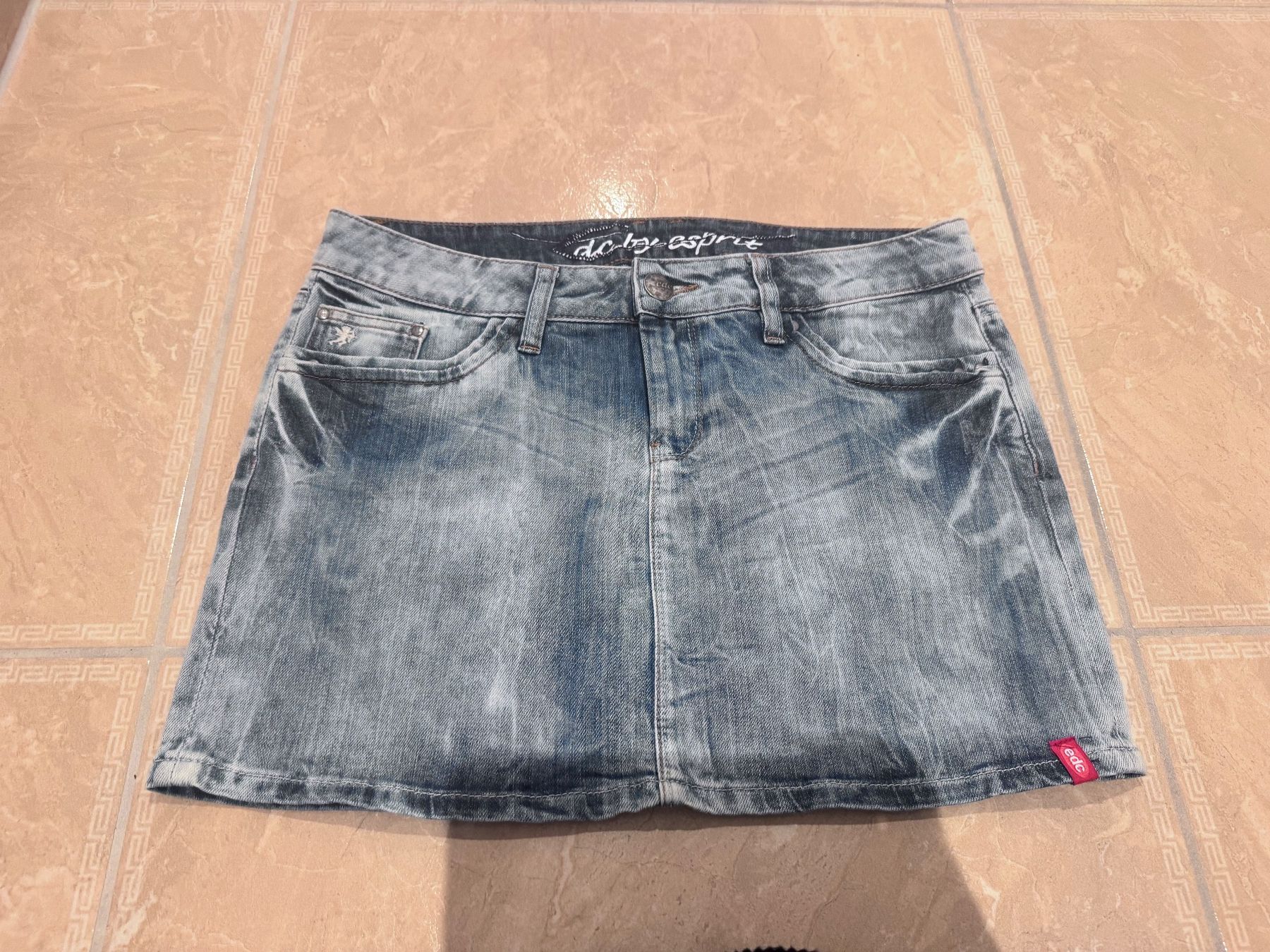 Esprit Gonne: Esprit cooler Mini Jeansrock, 38 (36) – Usato da Klingnau venduto da Markus14