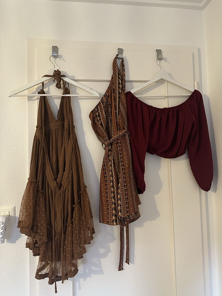 Lots de vêtements: Kleider und Top Damen boho bunt Grösse S – Neuf (Voir description) à Grenchen par kis_dh2n 1