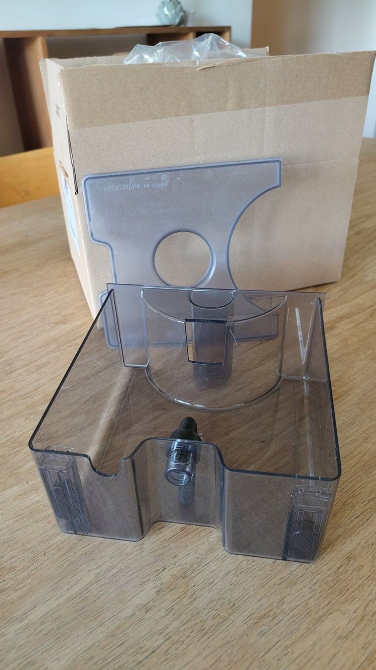 Miele Appareils de cuisine: Wassertank für Miele Dampfgarer – Neuf (Voir description) à Niederurnen par mav_8b5w 9