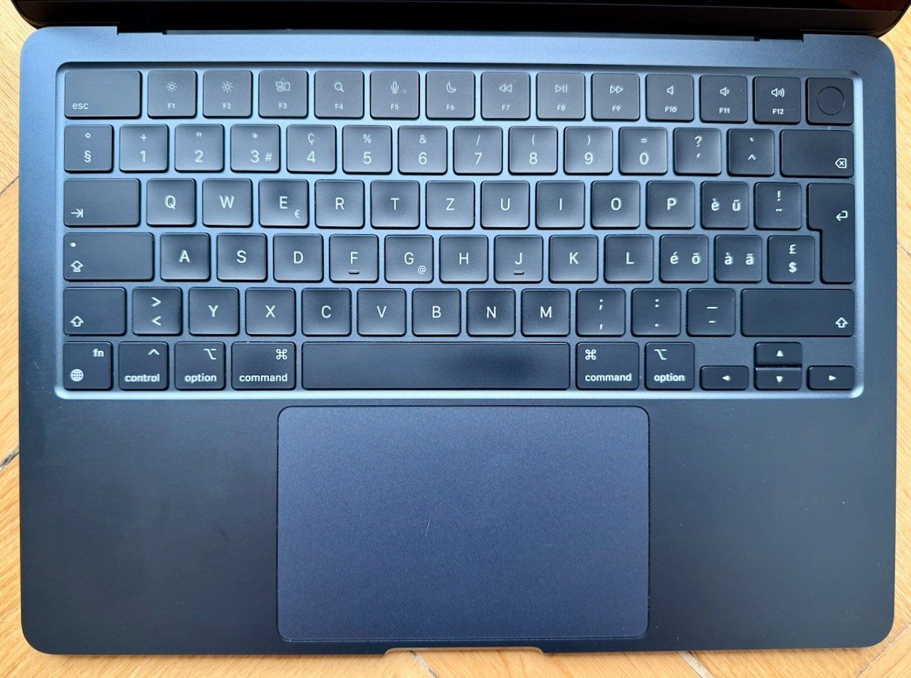 Apple Notebook: Apple MacBook Air M2 (2022) – Usato da Zürich venduto da misialq 3