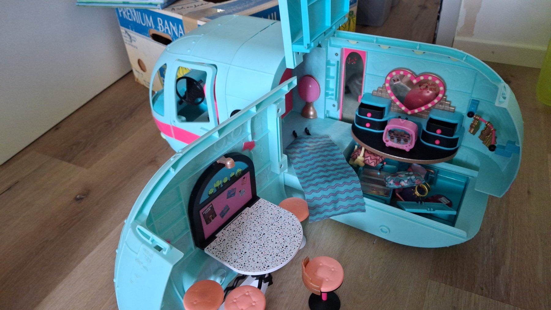 Giocattoli: LOL-Sets, Camper, City-Car, Container-Villa – Usato da Oberkirch LU venduto da Carlchen 3
