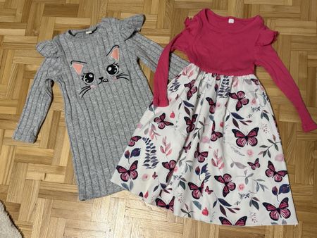 Lot de 2 robes fille, taille 104 motifs chat et papillons