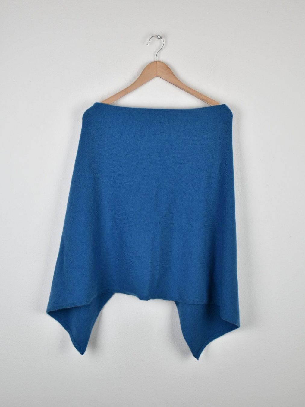 Altro in Moda donna: Eric Bompard Poncho, 100% Cashmere, neuwertig – Nuovo (secondo la descrizione) da Nürensdorf venduto da 2ND_STORY