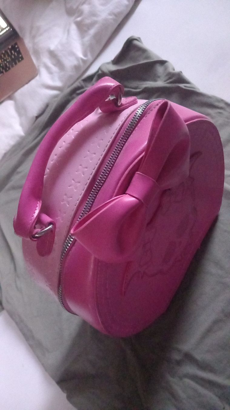 Taschen für Damen: Monster High Draculaura Bag Hot Topic Rare – Gebraucht aus Bex von aud_cy2l 4