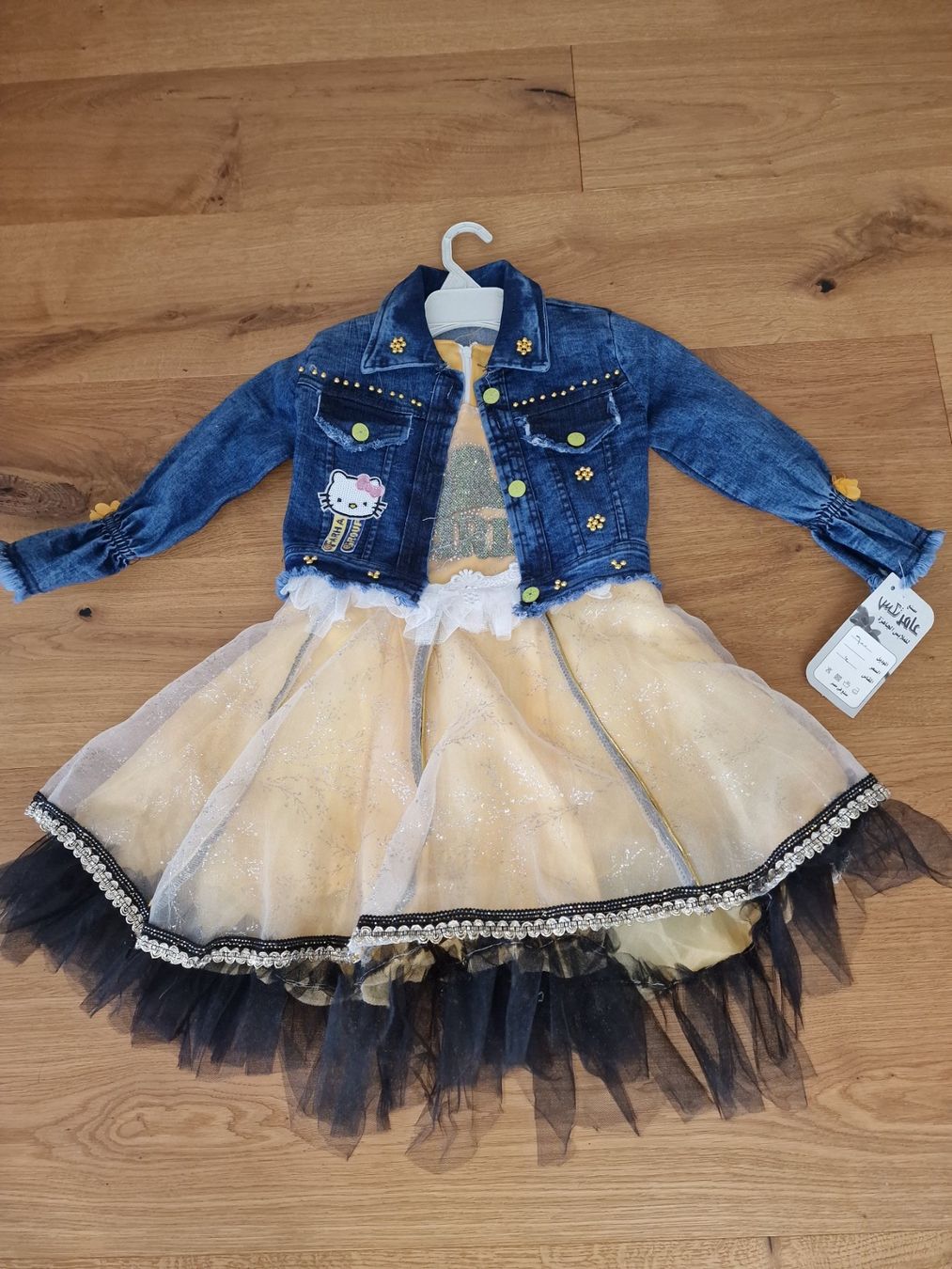Kleider & Röcke: Kinderkleid mit Jeansjacke wunderschön ca 4 jährig – Neu und originalverpackt aus Ottenbach von Claurin