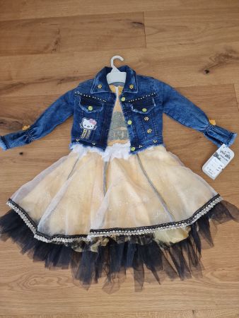 Kinderkleid mit Jeansjacke wunderschön ca 4 jährig