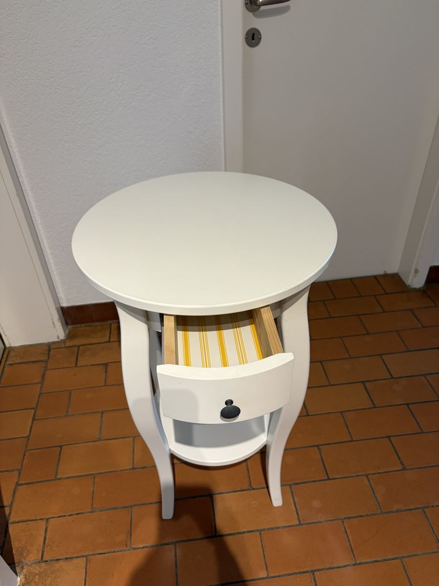 Cassettiere: Beistelltisch weiss rund mit Schublade – Usato da Bern venduto da jan_n7kg 2