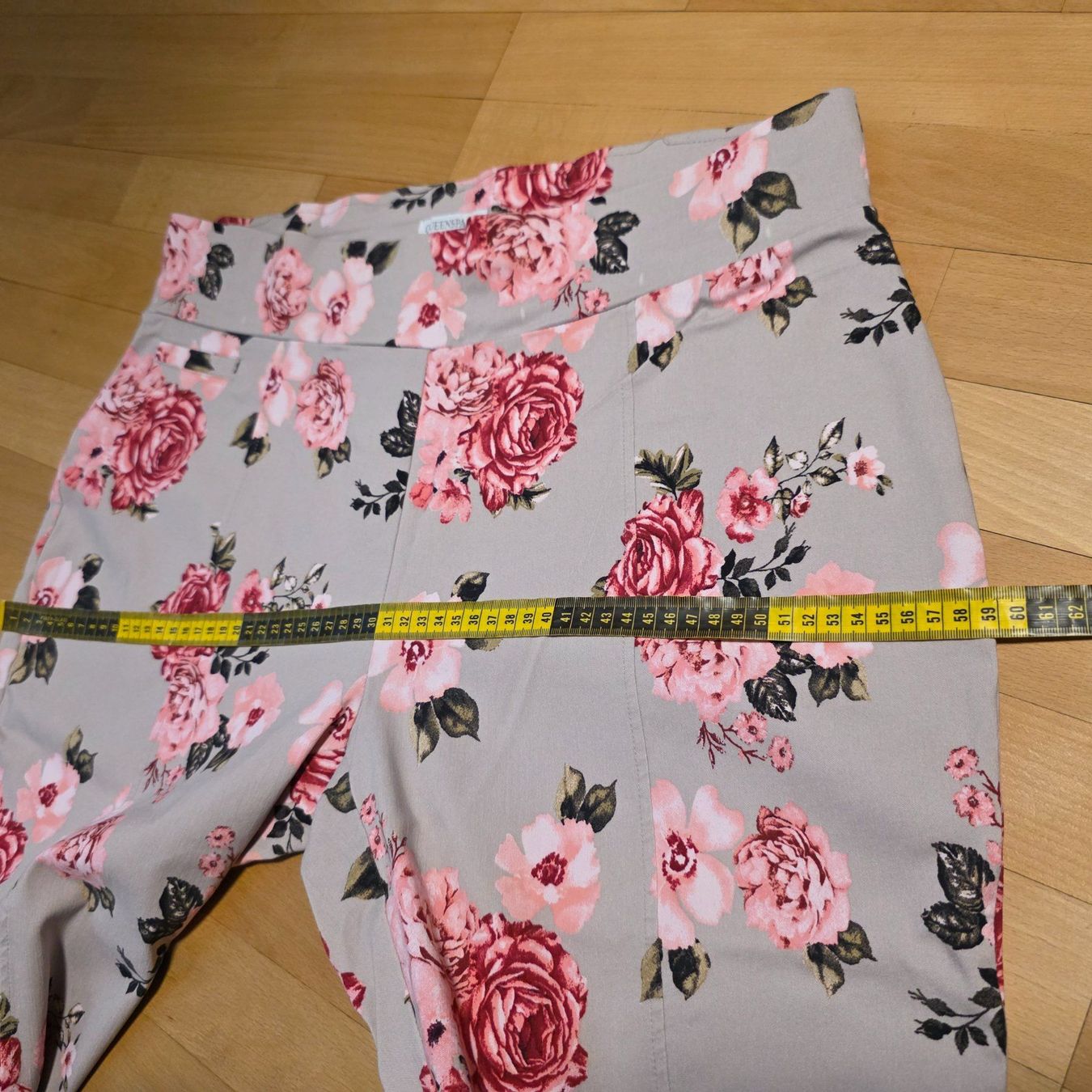 Pantaloni: Queenspark Sommerhose Blumen 50/52 Viskose – Usato da Wald ZH venduto da CapLux 7