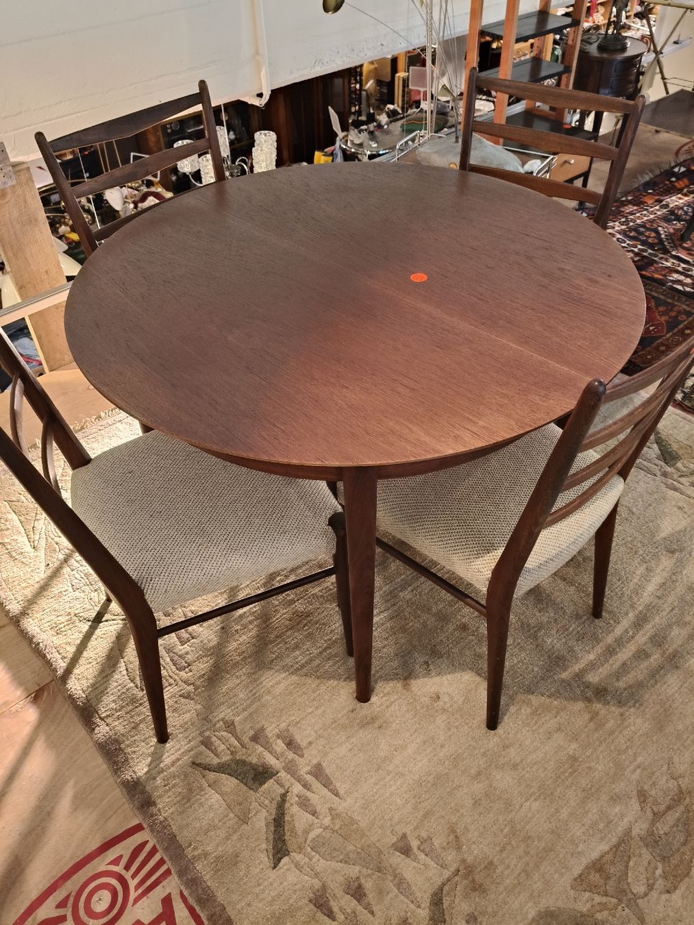 Set de table et chaises: Stühlen mid century – D'occasion à Zwingen par inf_2blh 6