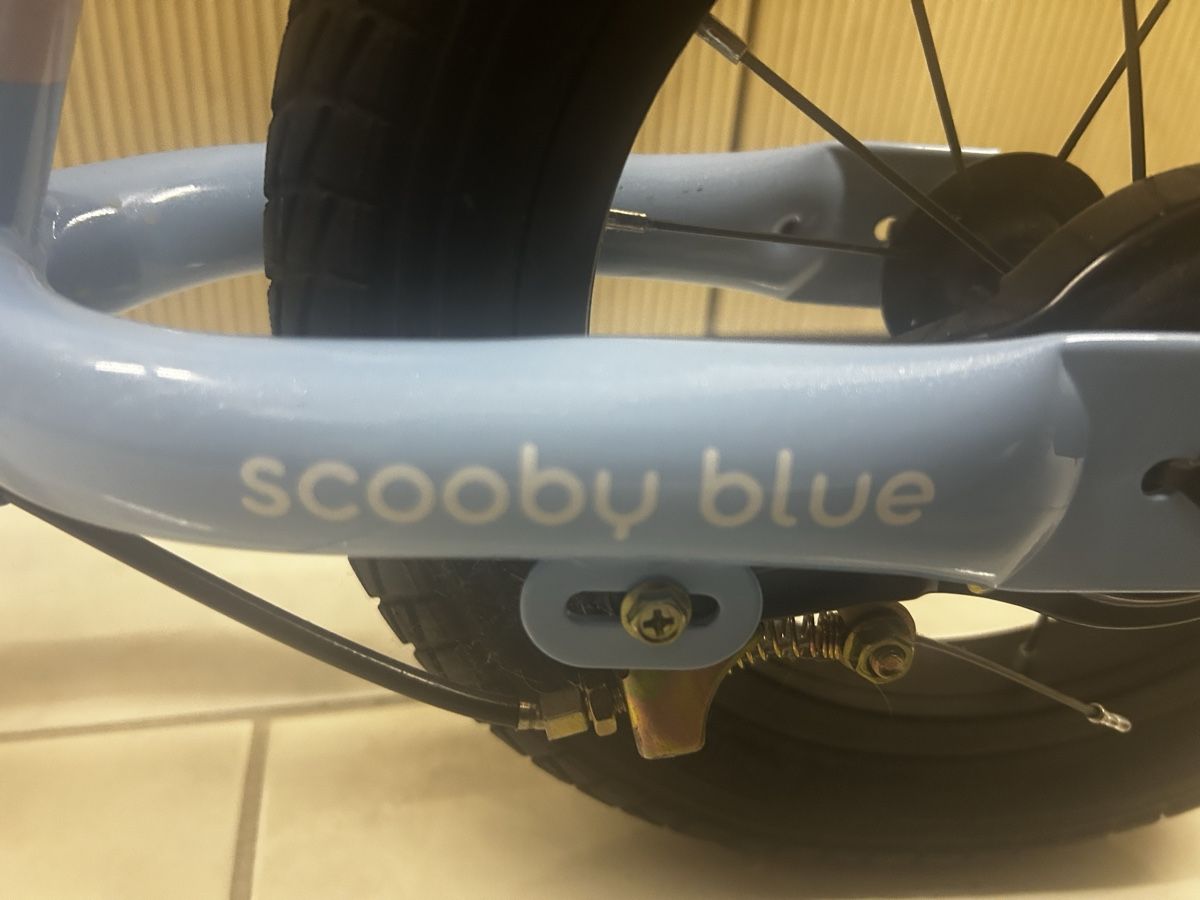 Fahrzeuge für Kinder: Neuwertig: Laufrad Scooby Blue California – Neu (gemäss Beschreibung) aus Lachen SZ von bre_5cfk 3