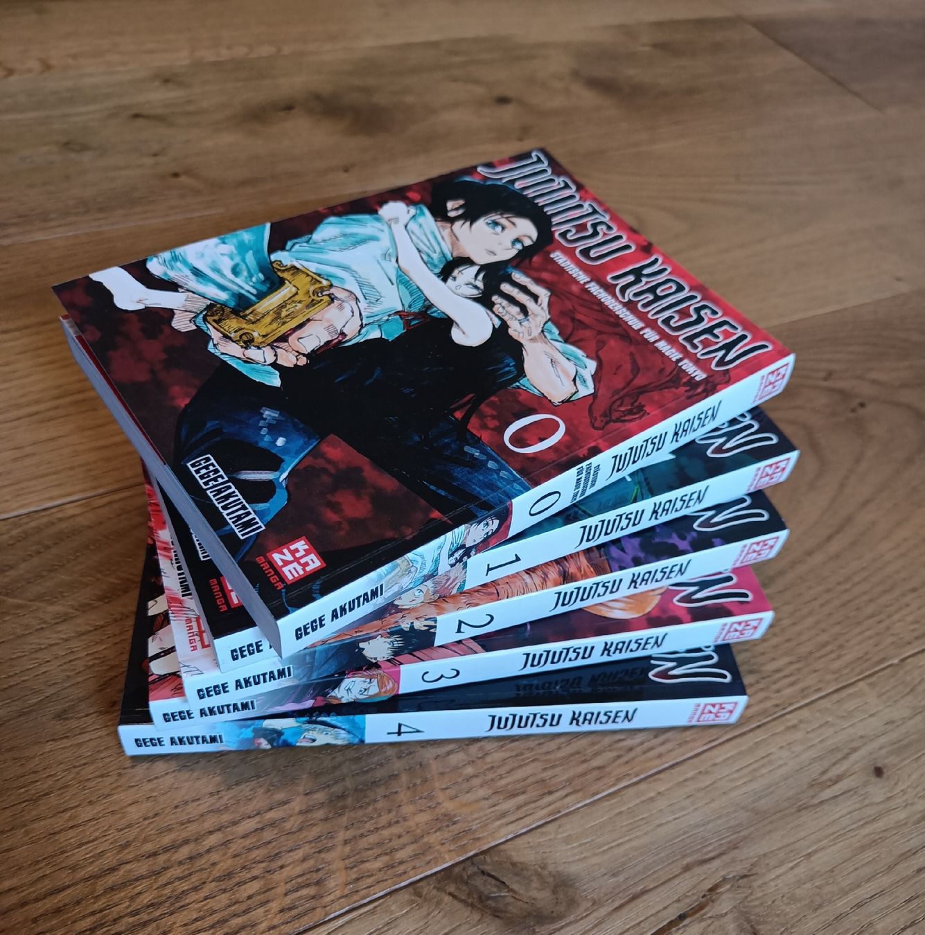 Comics: Jujutsu Kaisen Manga 0-4 – Neu (gemäss Beschreibung) aus Alberswil von  1