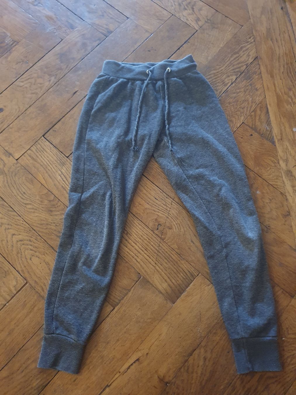Pantaloni: Trainerhose Grösse 32/34 von Primark – Usato da Schönenwerd venduto da pomodor
