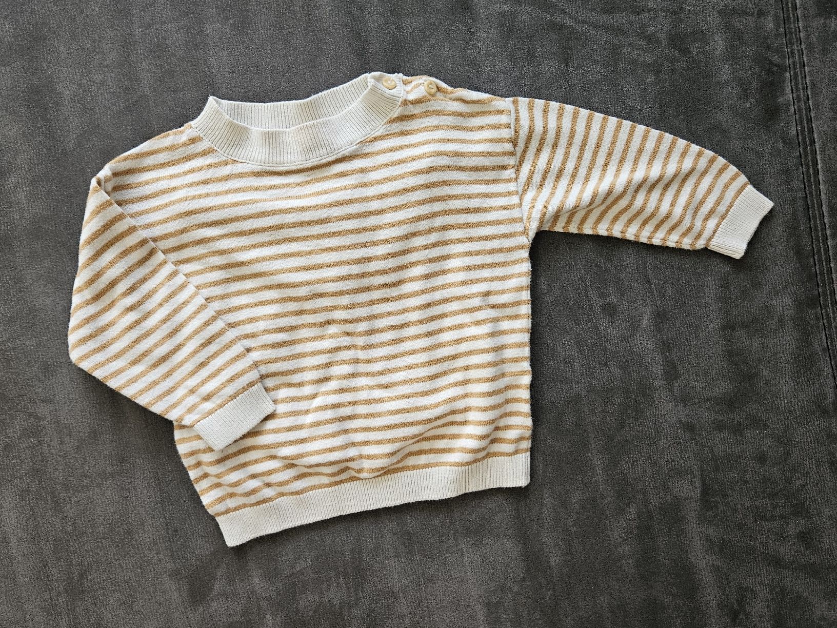 Lotti & Set di vestiti: H&M Set Pullover und Hose gestreift Grösse 80 beige – Usato da Unterkulm venduto da PatrycjaD 2
