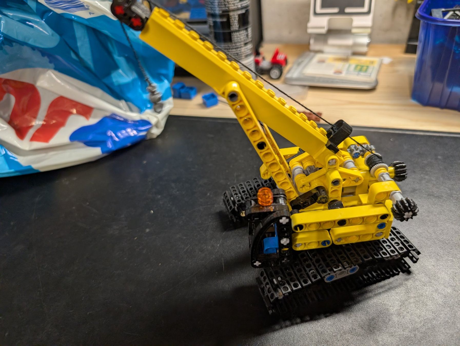 Lego Jeux de construction: Lego 9391 Raupenkran – D'occasion à Oppligen par Pin-Fall-Shop 1