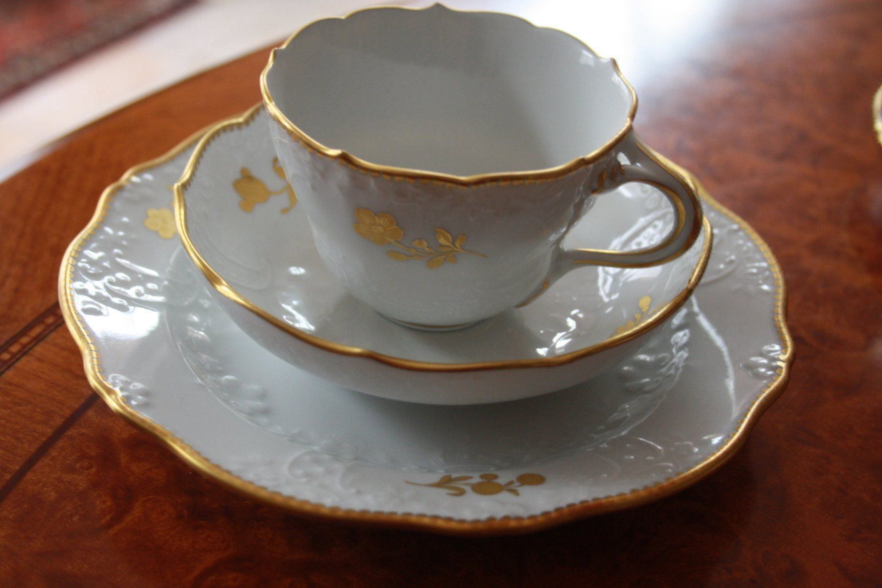 Set di piatti: Meissen Neumarseille Reliefform Prunk – Nuovo (secondo la descrizione) da Urtenen-Schönbühl venduto da Cbuyer 6