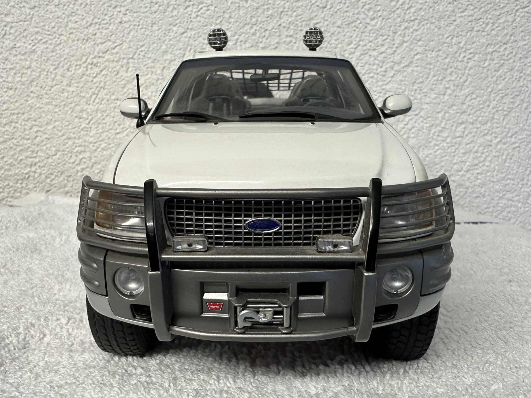 Autoart Modellautos: Ford Expedition Himalaya 1:18 Autoart – Neu (gemäss Beschreibung) aus Ried-Brig von V8_Andy 5