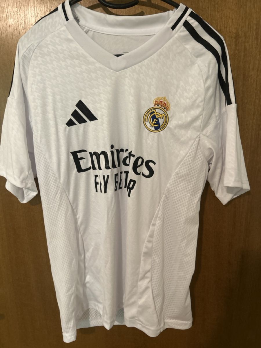 Real Madrid Leibchen & Hosen: Real Madrid Trikot  – Neu (gemäss Beschreibung) aus Ittigen von Jersey-plug