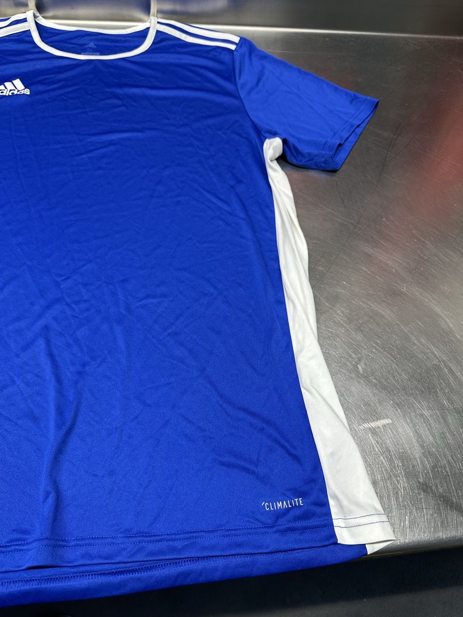 Adidas T-Shirts: Adidas Trikot blau  – Gebraucht aus Schwende von weesli 1