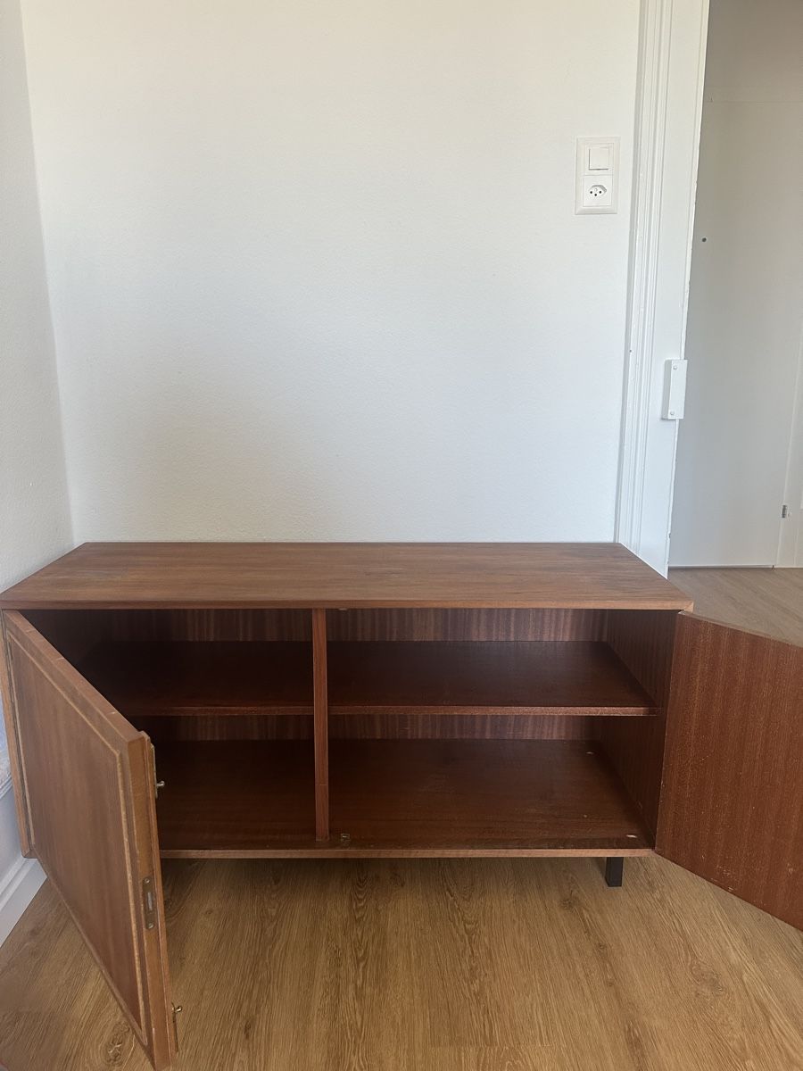 Commodes: Massives Sideboard aus Echtholz – D'occasion à Zürich par smeiteli 2