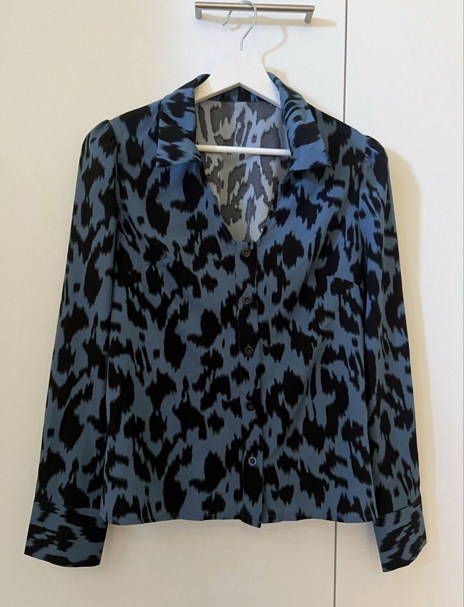 Blusen: BLUSE GRÖSSE M – Gebraucht aus Dübendorf von ali_g7p8