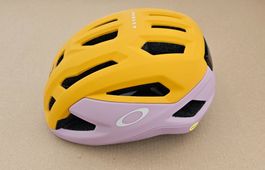 Oakley Fahrradhelm ARO3